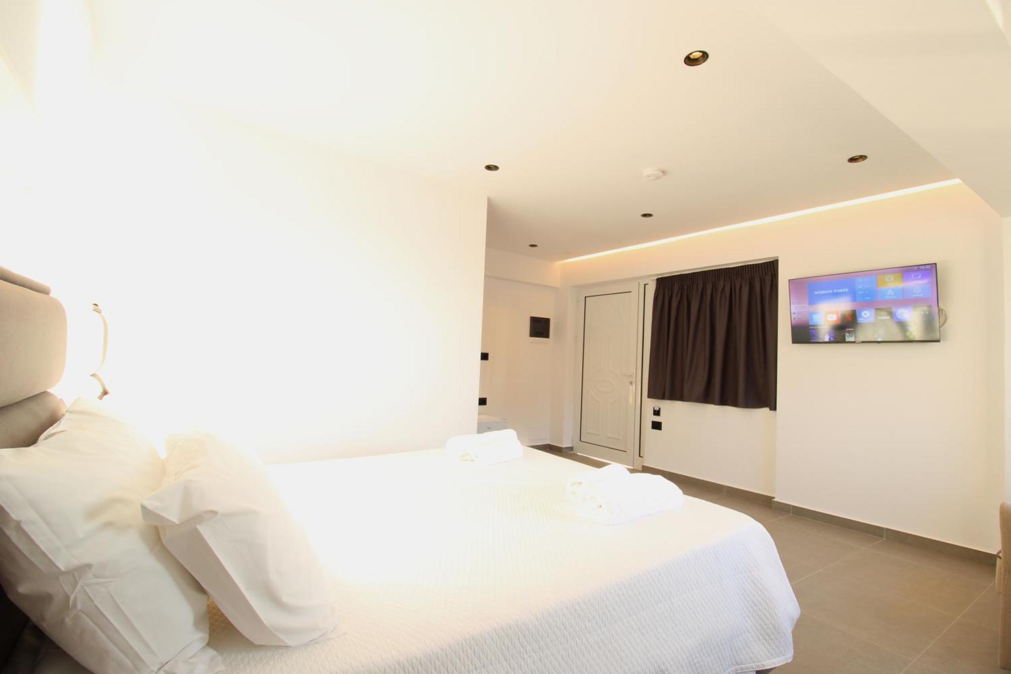 Melina'S Seaside Retreat Aparthotel Ksamil Exterior photo
