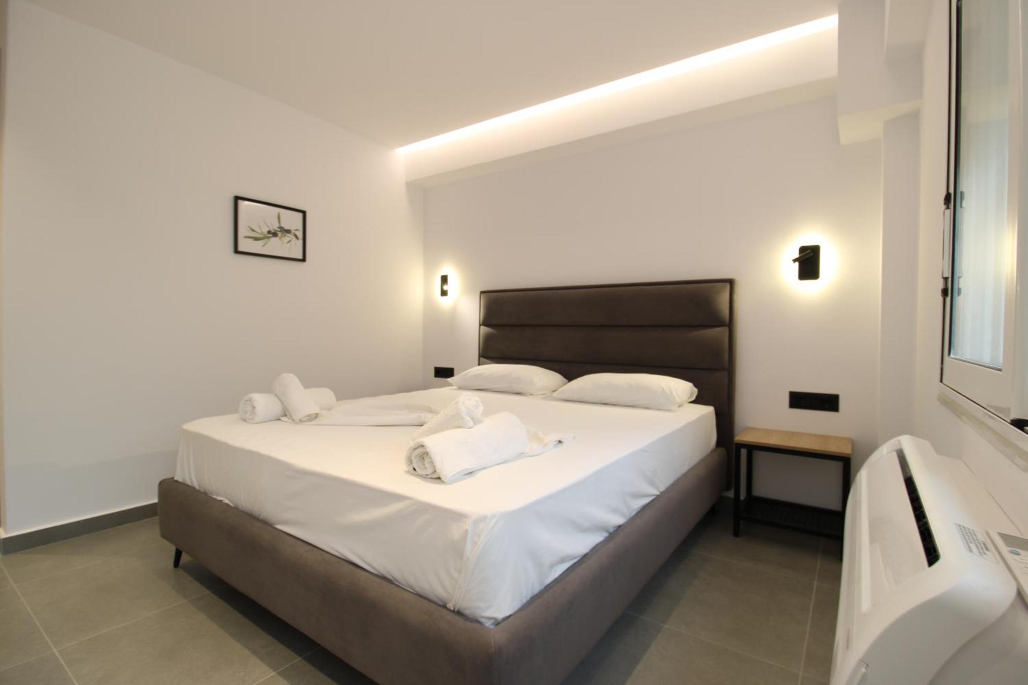Melina'S Seaside Retreat Aparthotel Ksamil Exterior photo